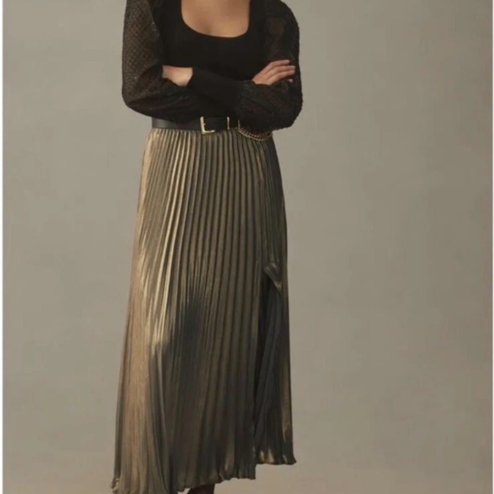 Anthropologie Puff Sleeve Shimmer Sweater in Black - Picture 5 of 16